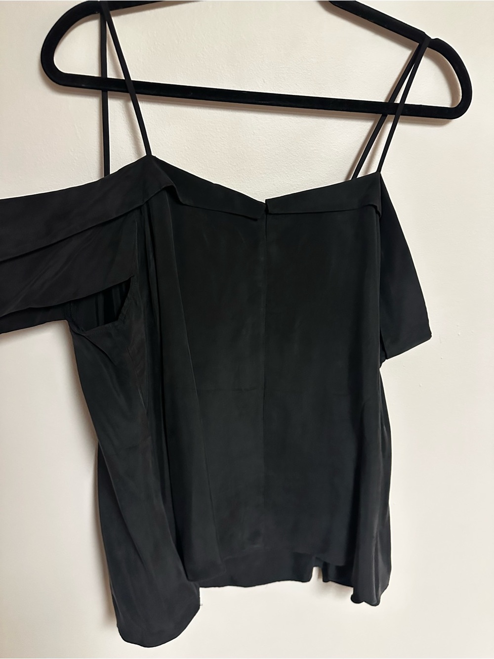 Anthropologie off shoulder black NWT Paper Crown XL